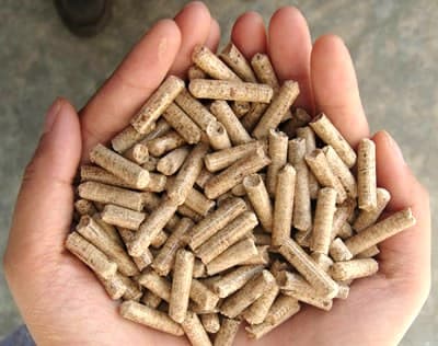 Wood Pellets 6mm from Vietnam Acacia Wood Pellets Rubber